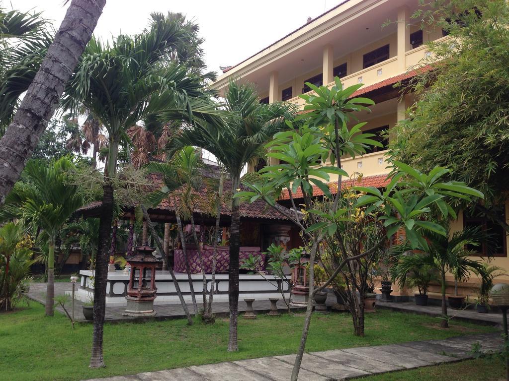 Mekar Jaya Bungalows Kuta  Exterior photo