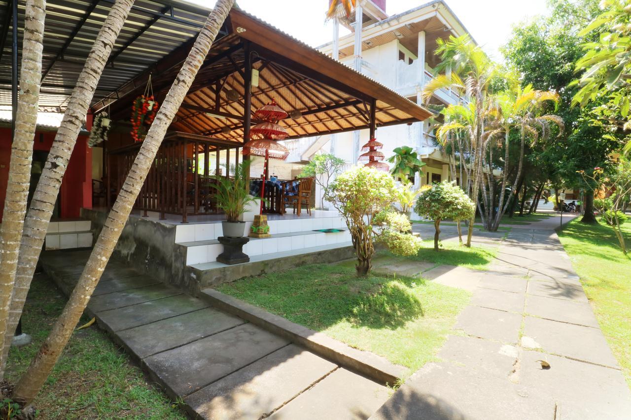 Mekar Jaya Bungalows Kuta  Exterior photo